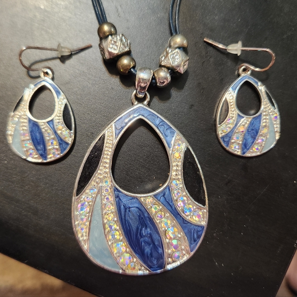 Kenneth Cole Earrings and Necklace set